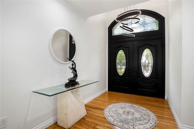 4428 Saugus Avenue, Sherman Oaks, CA 91403