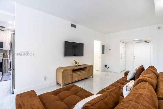 301 174th Street L05, Sunny Isles Beach, FL 33160