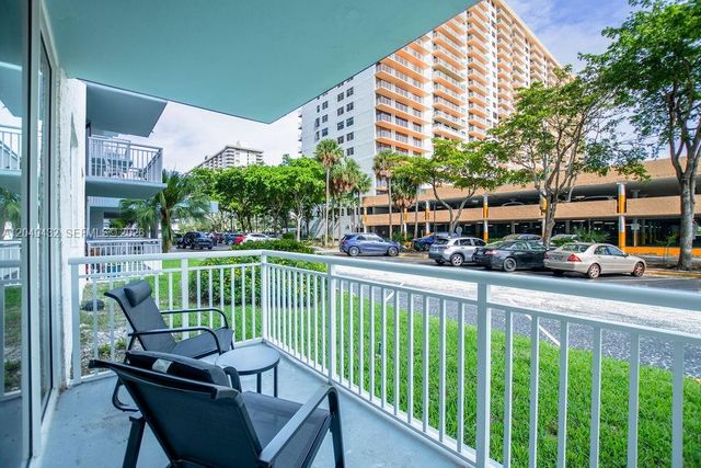 301 174th Street L05, Sunny Isles Beach, FL 33160