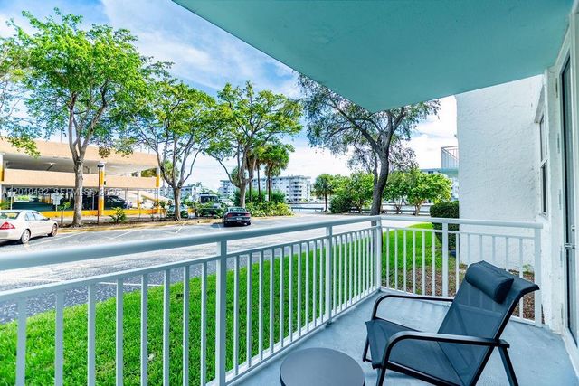301 174th Street L05, Sunny Isles Beach, FL 33160