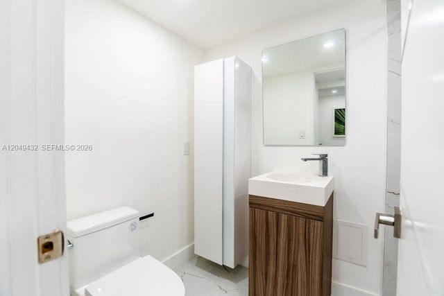 301 174th Street L05, Sunny Isles Beach, FL 33160