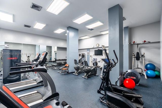 301 174th Street L05, Sunny Isles Beach, FL 33160