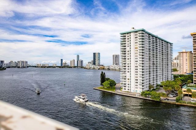 301 174th Street L05, Sunny Isles Beach, FL 33160