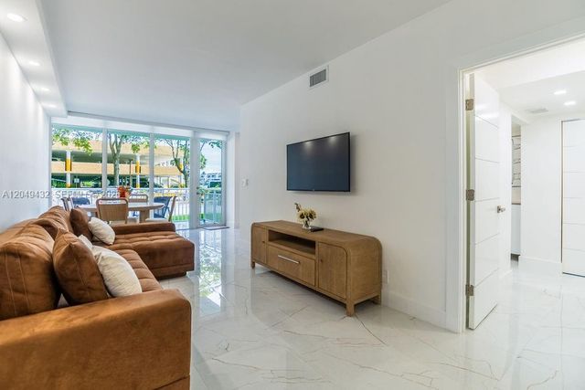 301 174th Street L05, Sunny Isles Beach, FL 33160