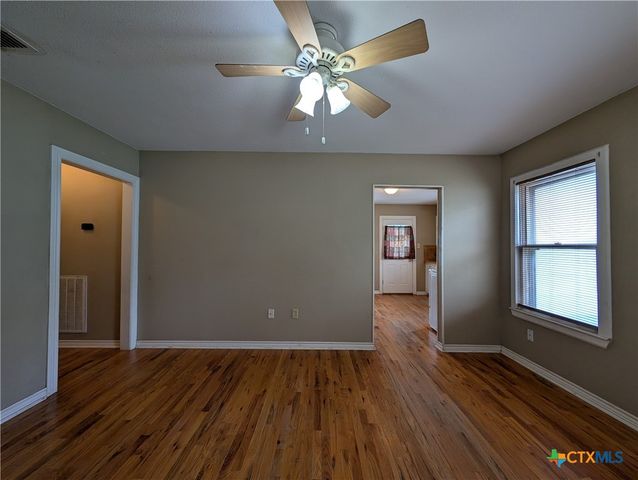 1185 W Mill Street, New Braunfels, TX 78130