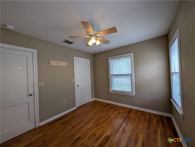 1185 W Mill Street, New Braunfels, TX 78130