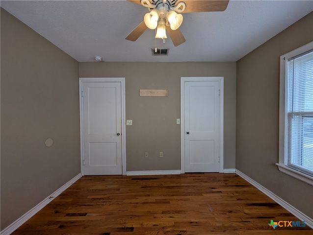 1185 W Mill Street, New Braunfels, TX 78130