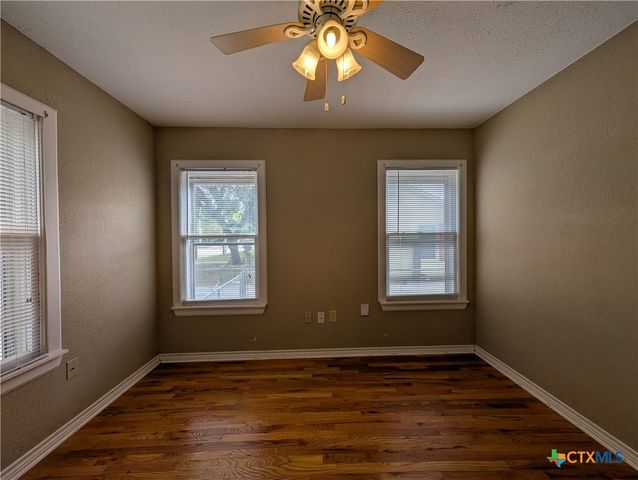1185 W Mill Street, New Braunfels, TX 78130