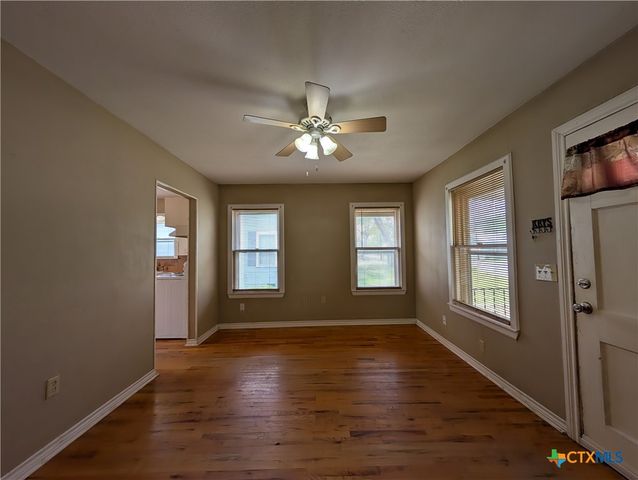 1185 W Mill Street, New Braunfels, TX 78130