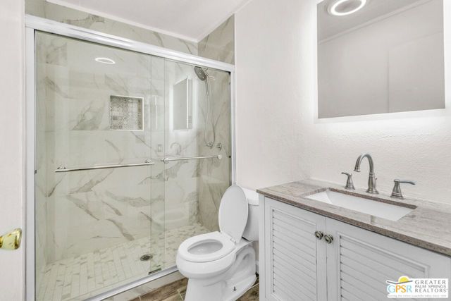 73071 Guadalupe Avenue, Palm Desert, CA 92260