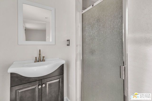 73071 Guadalupe Avenue, Palm Desert, CA 92260