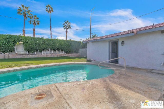 73071 Guadalupe Avenue, Palm Desert, CA 92260
