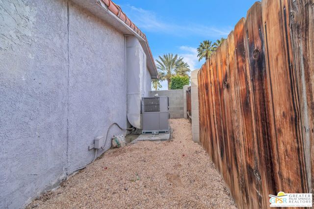 73071 Guadalupe Avenue, Palm Desert, CA 92260