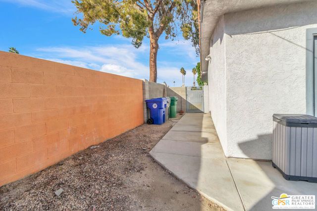 73071 Guadalupe Avenue, Palm Desert, CA 92260