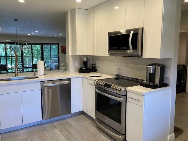 6434 Aspen Glen Circle, Boynton Beach, FL 33437
