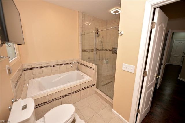 517 Whisper WALK, Chesapeake, VA 23322