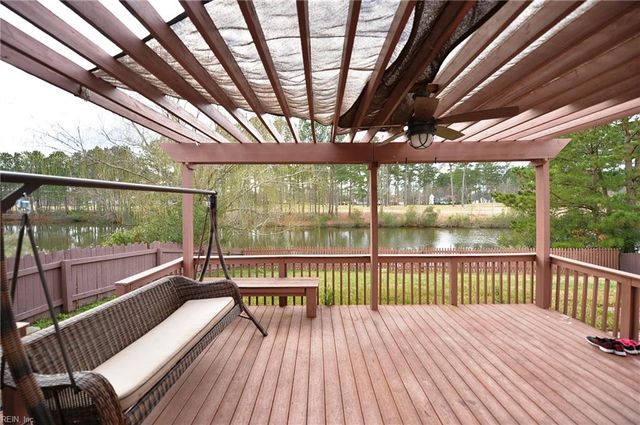 517 Whisper WALK, Chesapeake, VA 23322