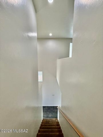 5525 N Quiet Dream Avenue, Tucson, AZ 85741