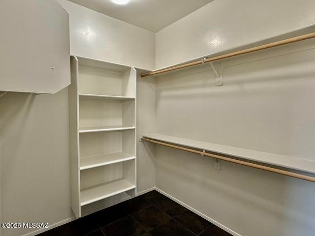 5525 N Quiet Dream Avenue, Tucson, AZ 85741