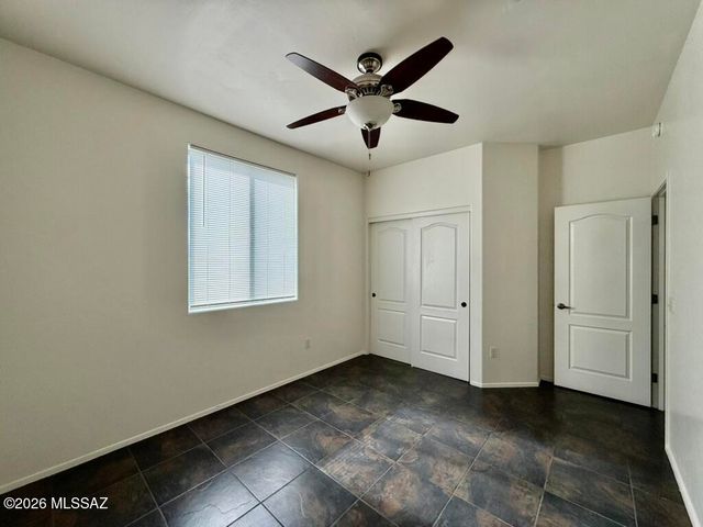 5525 N Quiet Dream Avenue, Tucson, AZ 85741