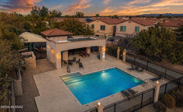 5525 N Quiet Dream Avenue, Tucson, AZ 85741