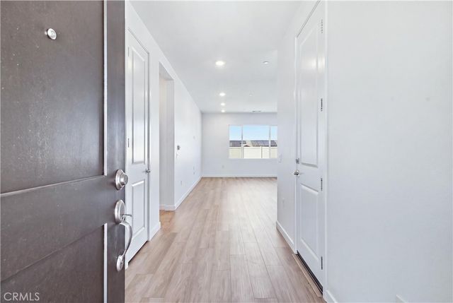 5549 W Avenue K-15, Lancaster, CA 93536