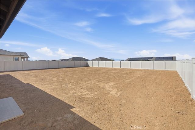 5549 W Avenue K-15, Lancaster, CA 93536
