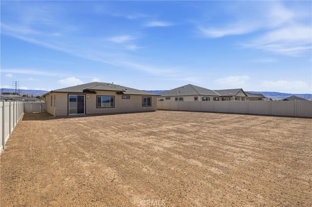 5549 W Avenue K-15, Lancaster, CA 93536