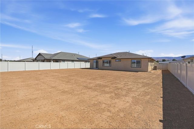 5549 W Avenue K-15, Lancaster, CA 93536