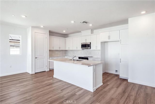 5549 W Avenue K-15, Lancaster, CA 93536