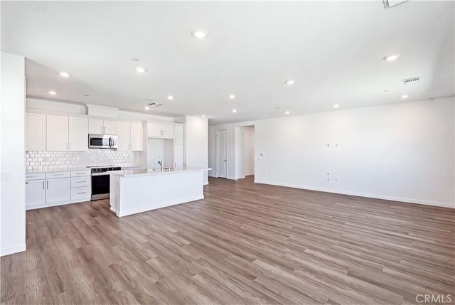 5549 W Avenue K-15, Lancaster, CA 93536