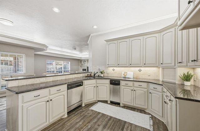 4816 Kelly Lakes Drive, Edmond, OK 73025