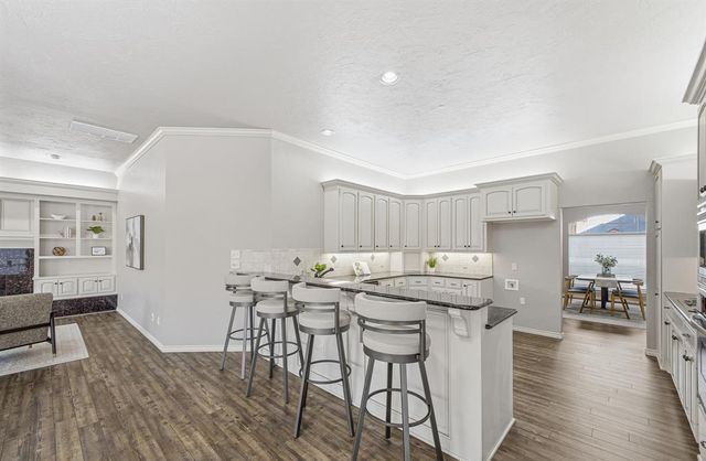 4816 Kelly Lakes Drive, Edmond, OK 73025