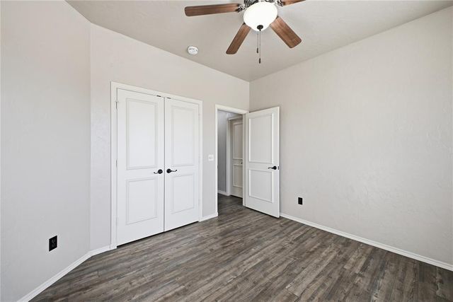 4816 Kelly Lakes Drive, Edmond, OK 73025