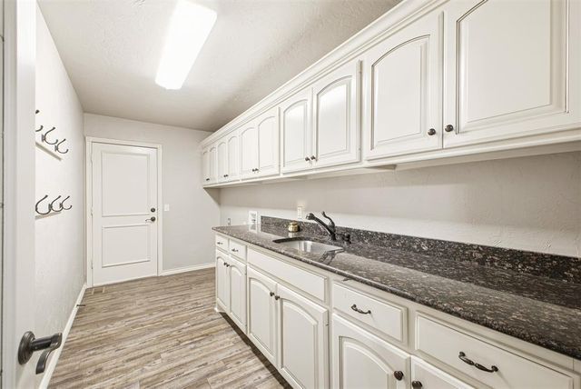 4816 Kelly Lakes Drive, Edmond, OK 73025