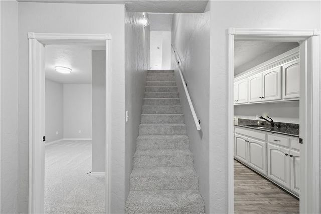 4816 Kelly Lakes Drive, Edmond, OK 73025