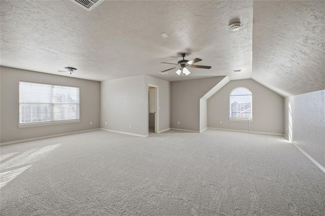 4816 Kelly Lakes Drive, Edmond, OK 73025