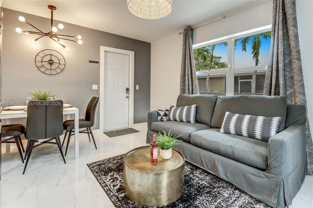 2302 Taylor St 4, Hollywood, FL 33020