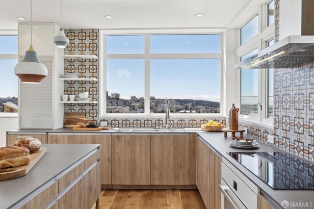 160 Bernard Street, San Francisco, CA 94106