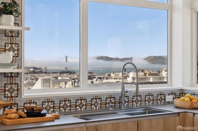 160 Bernard Street, San Francisco, CA 94106