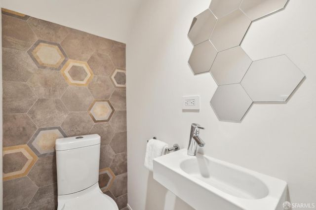 160 Bernard Street, San Francisco, CA 94106