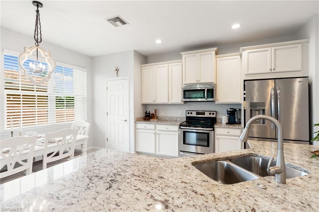18239 Creekside Preserve LOOP # 202, Fort Myers, FL 33908