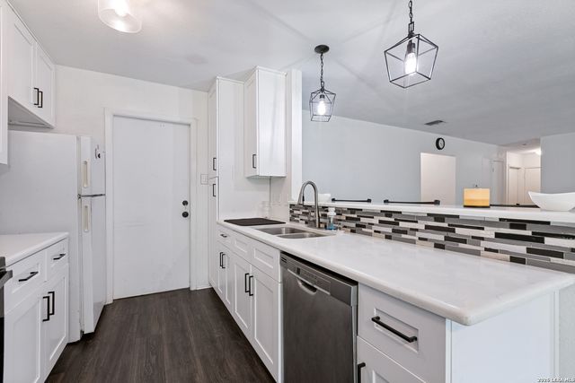 8939 OLD SKY HARBOR, San Antonio, TX 78242