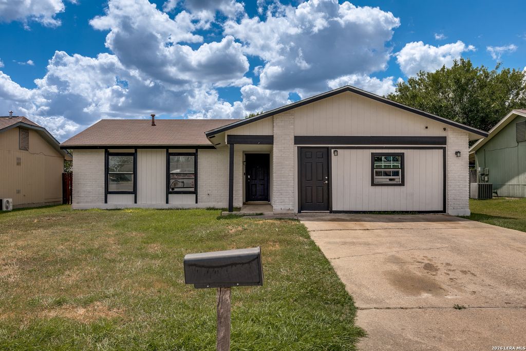 8939 OLD SKY HARBOR, San Antonio, TX 78242