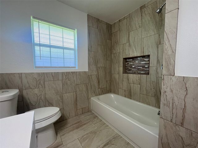 1704 Richardson Lane, Baytown, TX 77520