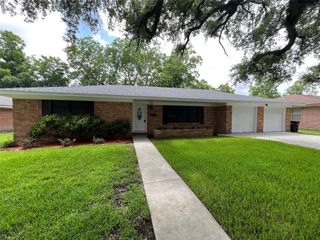1704 Richardson Lane, Baytown, TX 77520