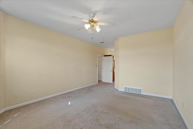 20 PINE MEADOWS LN, Oakland, TN 38060