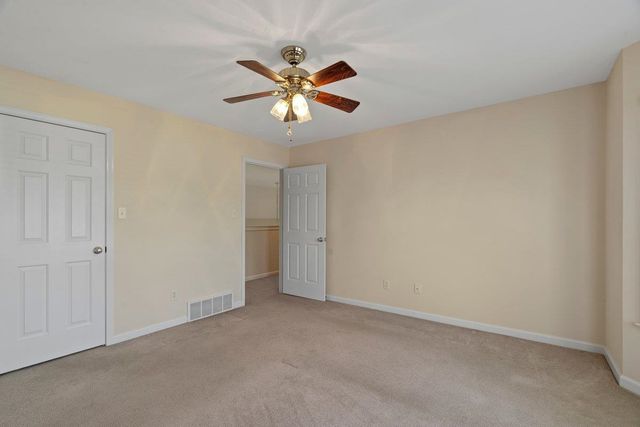 20 PINE MEADOWS LN, Oakland, TN 38060