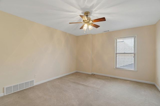20 PINE MEADOWS LN, Oakland, TN 38060