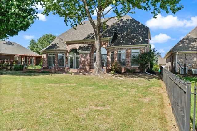 20 PINE MEADOWS LN, Oakland, TN 38060